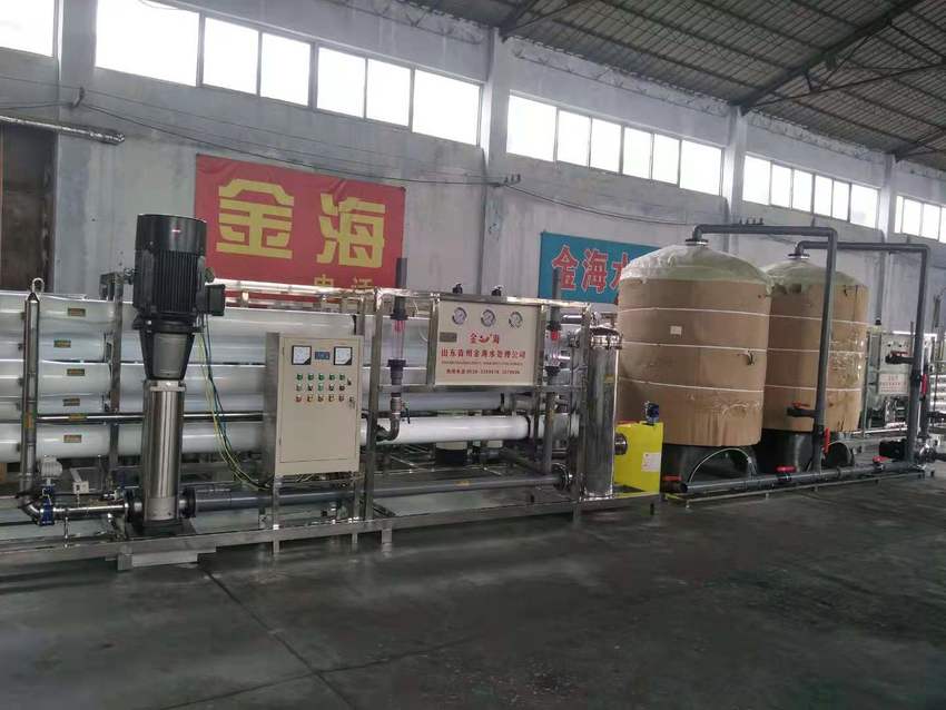 酒水行業(yè)用純凈水設(shè)備 (2).jpg 酒水行業(yè)用純凈水設(shè)備 (2).jpg